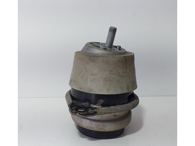 Recambio de soporte motor para volkswagen touareg (7la) v6 referencia OEM IAM 7L6199131A 74765 