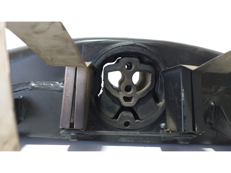 Recambio de soporte cambio para volkswagen touareg (7la) v6 referencia OEM IAM 7L0399227A 74768 