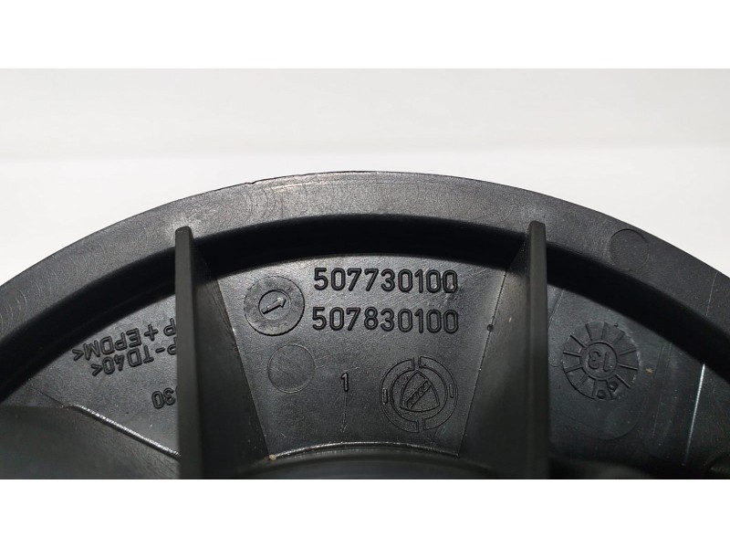 Recambio de motor calefaccion para opel combo d kasten l1h1 2,2t referencia OEM IAM 507730100 67944 