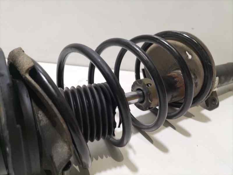 Recambio de amortiguador delantero izquierdo para peugeot 206 berlina xt referencia OEM IAM WJY 83376 