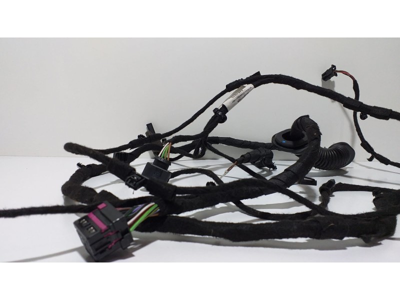 Recambio de porton trasero para audi q3 (8u) 2.0 tfsi (155kw) ambition quattro referencia OEM IAM 8U0971148R 57603 