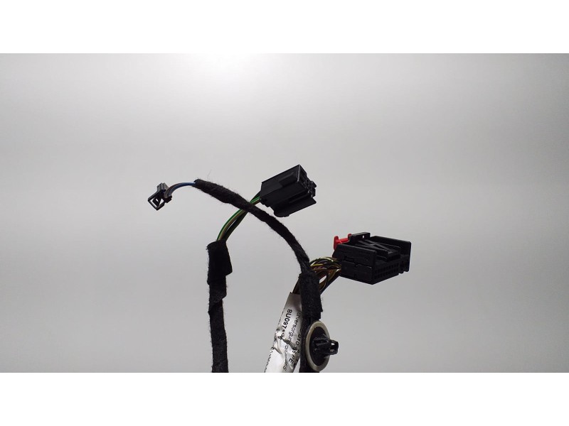 Recambio de puerta delantera izquierda para audi q3 (8u) 2.0 tfsi (155kw) ambition quattro referencia OEM IAM 8U0971029 57606 