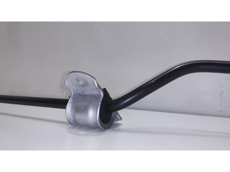 Recambio de barra estabilizadora trasera para bmw serie 3 touring (f31) 318d referencia OEM IAM 6853474 49287 