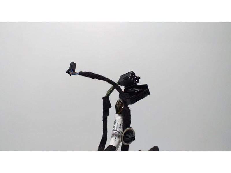 Recambio de puerta delantera izquierda para audi q3 (8u) 2.0 tfsi (155kw) ambition quattro referencia OEM IAM 8U0971029 57606 