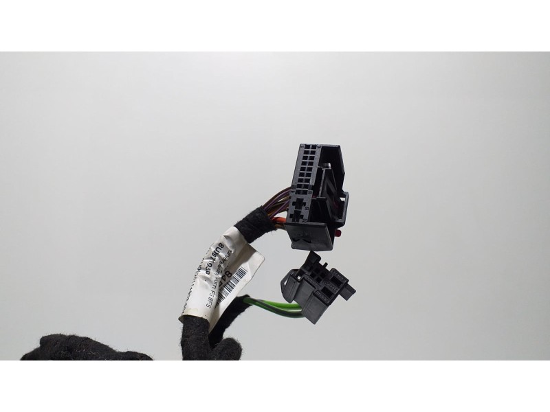 Recambio de puerta delantera derecha para audi q3 (8u) 2.0 tfsi (155kw) ambition quattro referencia OEM IAM 8U0971030 57607 