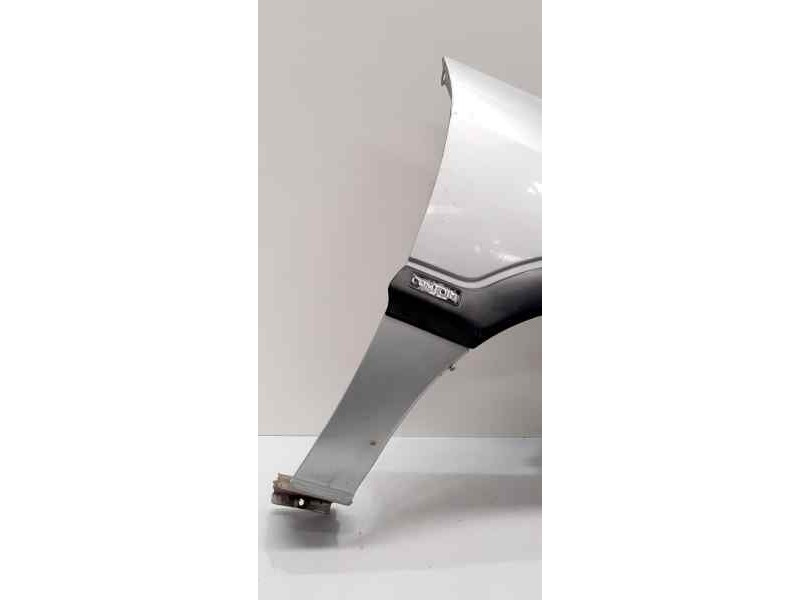 Recambio de aleta delantera derecha para opel zafira a comfort referencia OEM IAM 09195345 43144 