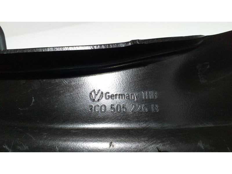 Recambio de brazo suspension inferior trasero derecho para audi q3 (8u) 2.0 tfsi (155kw) ambition quattro referencia OEM IAM 3C0