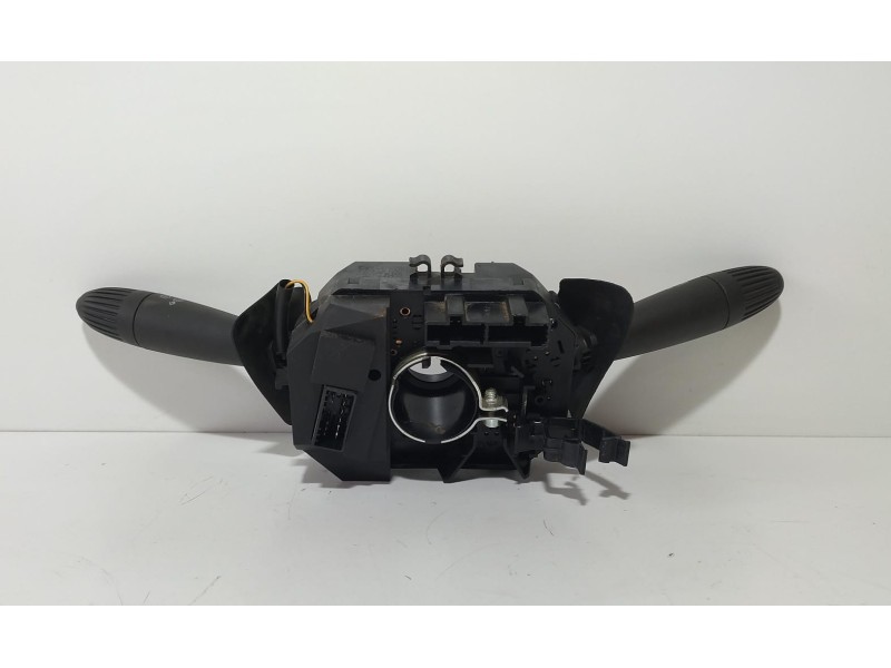 Recambio de mando multifuncion para fiat doblo (119) 1.3 16v jtd cat referencia OEM IAM 2343001 77458 