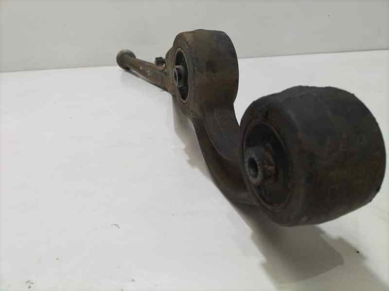 Recambio de brazo suspension superior delantero derecho para land rover range rover (lp) 4.6 referencia OEM IAM HRC2312 83390 