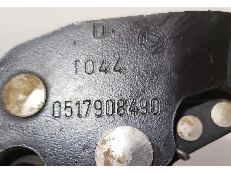 Recambio de soporte / guia puerta corredera para fiat doblo (119) 1.3 16v jtd cat referencia OEM IAM 0517908490 77464 