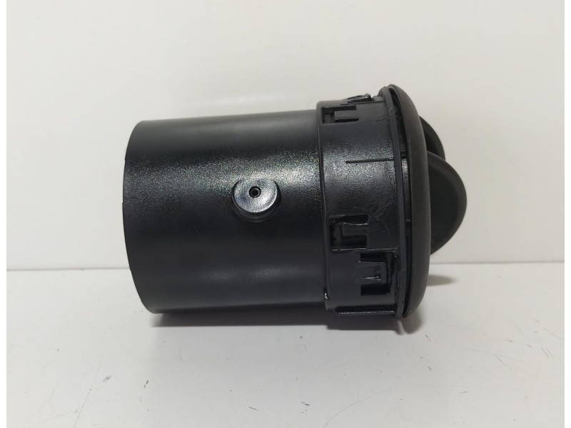 Recambio de rejilla aireadora para fiat doblo (119) 1.3 16v jtd cat referencia OEM IAM 225363 77465  Recambio de rejilla aireadora para fiat doblo (119) 1.3 16v jtd cat referencia OEM IAM 225363 77465