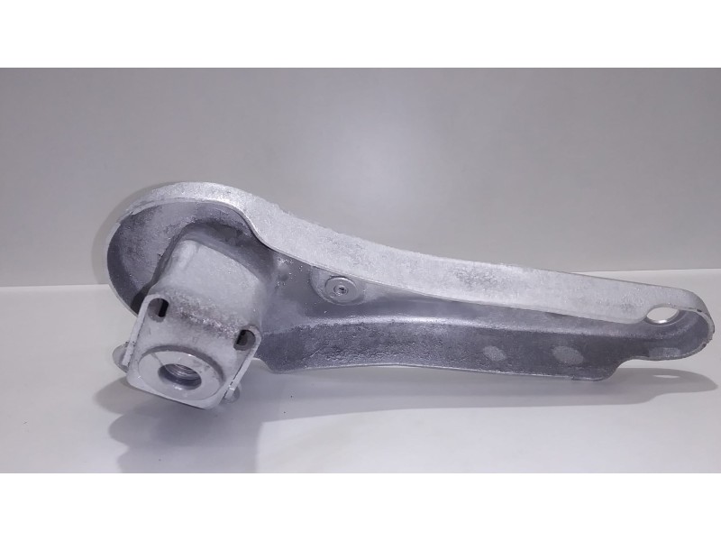 Recambio de soporte brazo suspension trasero izquierdo para bmw serie 3 touring (f31) 318d referencia OEM IAM 6793651 49296 