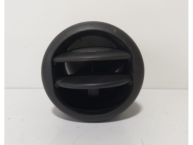 Recambio de rejilla aireadora para fiat doblo (119) 1.3 16v jtd cat referencia OEM IAM 225363 77465  Recambio de rejilla aireadora para fiat doblo (119) 1.3 16v jtd cat referencia OEM IAM 225363 77465