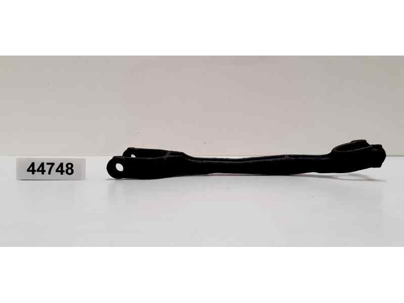 Recambio de brazo suspension inferior trasero derecho para volvo xc90 2.5 20v turbo cat referencia OEM IAM 8630783 44748 