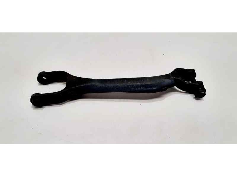 Recambio de brazo suspension inferior trasero derecho para volvo xc90 2.5 20v turbo cat referencia OEM IAM 8630783 44748 