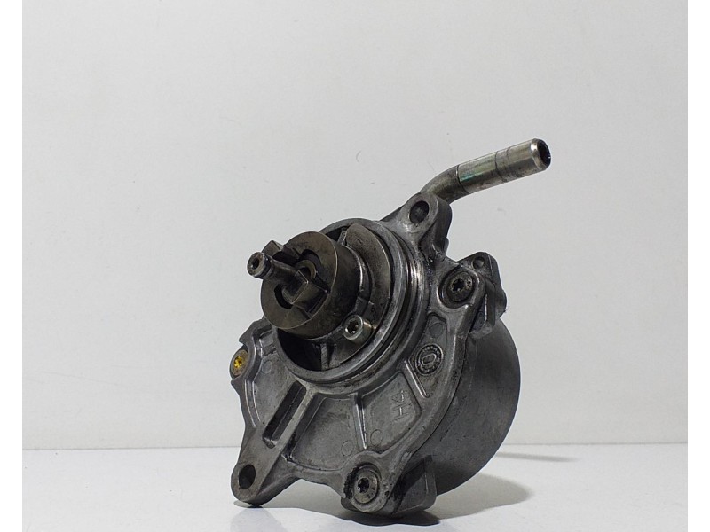 Recambio de depresor freno / bomba vacio para mercedes-benz clase v (w638) v 200 cdi (638.294) referencia OEM IAM A6112300165 67