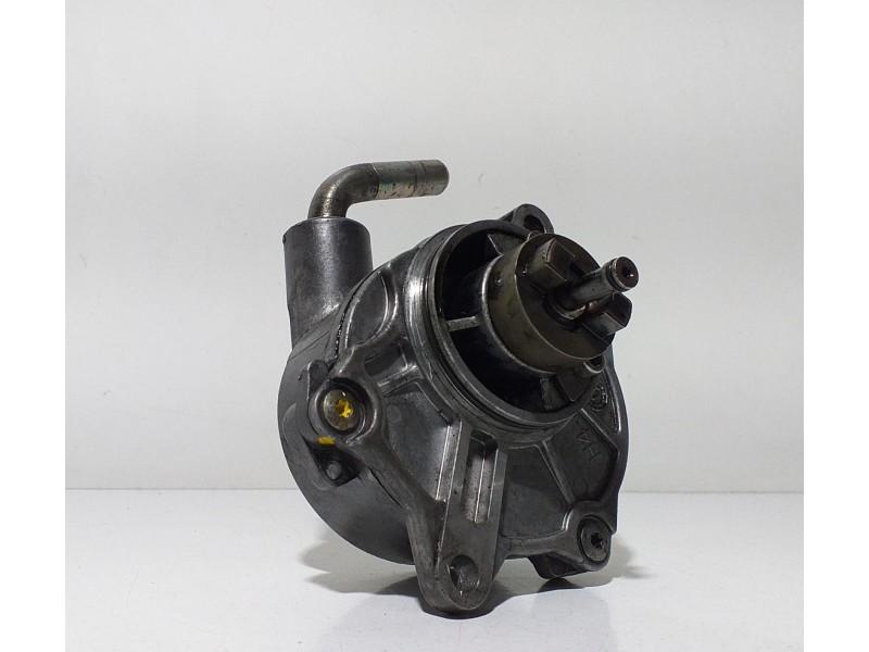 Recambio de depresor freno / bomba vacio para mercedes-benz clase v (w638) v 200 cdi (638.294) referencia OEM IAM A6112300165 67