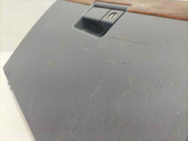 Recambio de guantera para toyota land cruiser (j9) td gx (5-ptas.) referencia OEM IAM 5555260080 81944 