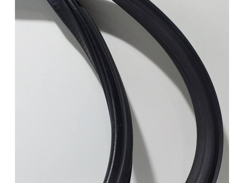 Recambio de goma contorno para audi q3 (8u) 2.0 tfsi (155kw) ambition quattro referencia OEM IAM 8U08313721 57680 