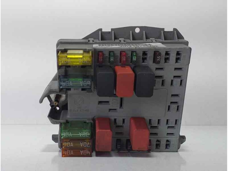 Recambio de caja reles / fusibles para fiat punto berlina (188) 1.2 cat referencia OEM IAM 46766769 86547 R
