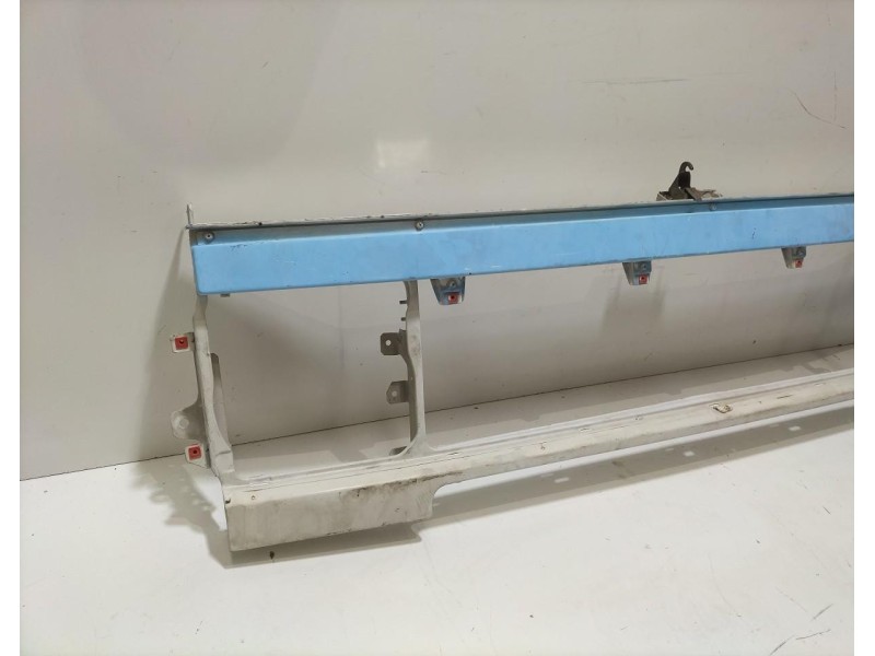 Recambio de travesaño superior para fiat ducato 1.8 referencia OEM IAM J5 77412 