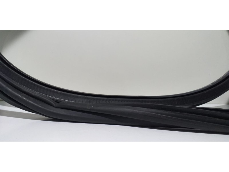 Recambio de goma contorno para audi q3 (8u) 2.0 tfsi (155kw) ambition quattro referencia OEM IAM 8U08313721 57683 