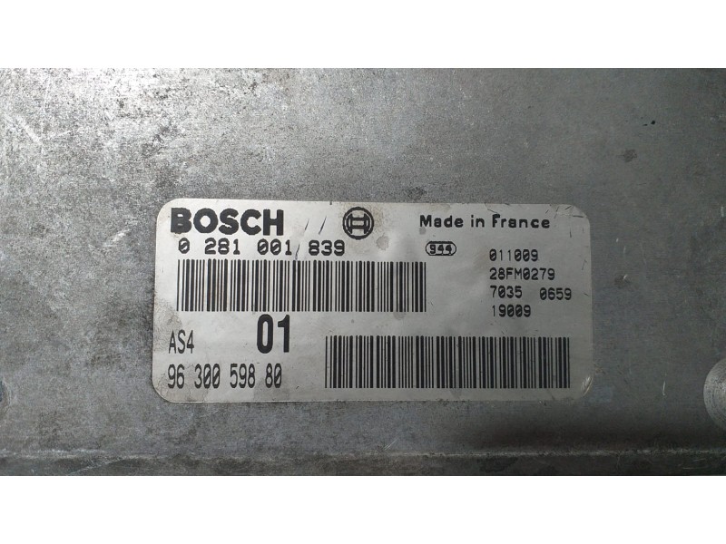 Recambio de centralita motor uce para citroën saxo 1.5 diesel referencia OEM IAM 9630059880 74948 R