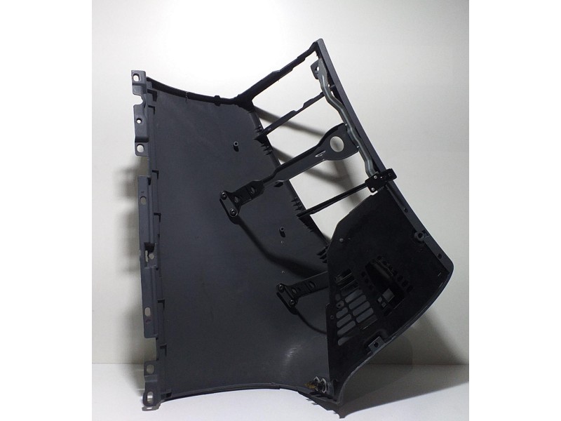 Recambio de salpicadero para scania serie p/g/r (l-clase) fg r620 (4x2) largo cr 19 topline referencia OEM IAM 1739776 67990 