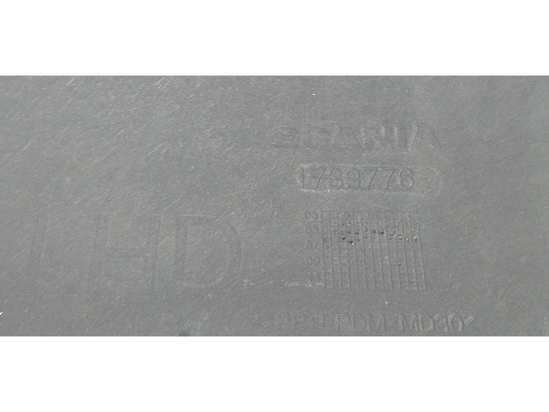 Recambio de salpicadero para scania serie p/g/r (l-clase) fg r620 (4x2) largo cr 19 topline referencia OEM IAM 1739776 67990 