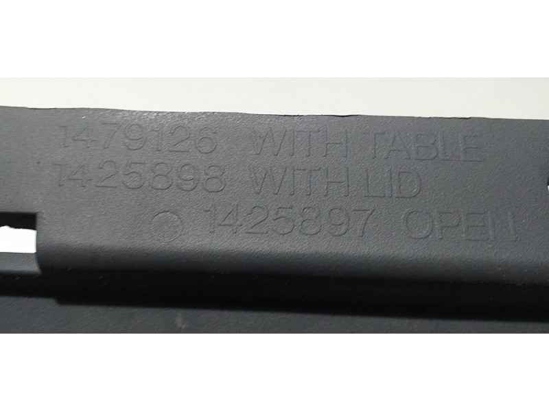 Recambio de salpicadero para scania serie p/g/r (l-clase) fg r620 (4x2) largo cr 19 topline referencia OEM IAM 1425897 67991 