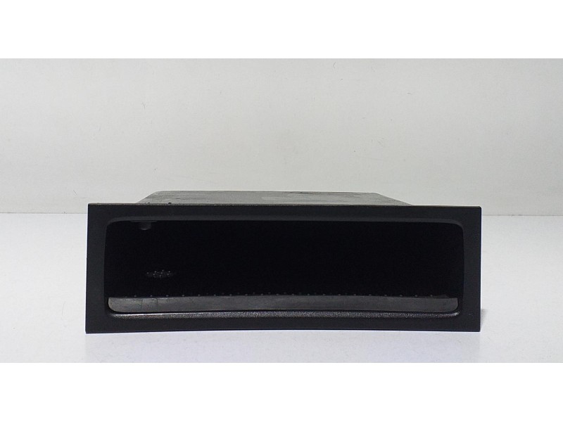 Recambio de guantera para scania serie p/g/r (l-clase) fg r620 (4x2) largo cr 19 topline referencia OEM IAM 1507831 67992 