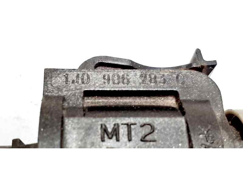 Recambio de valvula aire adicional para volkswagen golf iv berlina (1j1) 25 aniversario referencia OEM IAM 1J0906283C 44798 