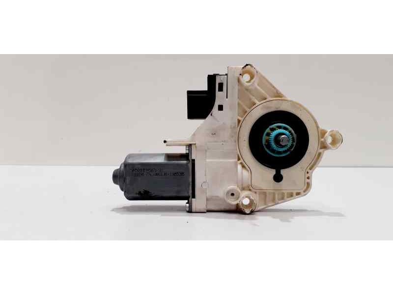 Recambio de motor elevalunas delantero izquierdo para audi a6 berlina (4f2) 2.7 tdi quattro (132kw) referencia OEM IAM 4F0959801 Recambio de motor elevalunas delantero izquierdo para audi a6 berlina (4f2) 2.7 tdi quattro (132kw) referencia OEM IAM 4F0959801
