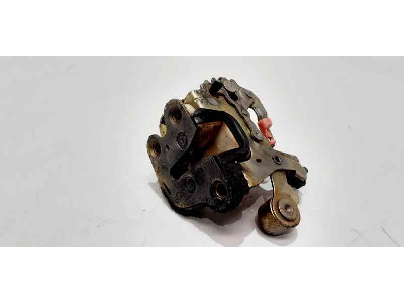 Recambio de cerradura puerta trasera derecha para nissan terrano (wd21) 2.7 td referencia OEM IAM 8250283G00 44838  Recambio de cerradura puerta trasera derecha para nissan terrano (wd21) 2.7 td referencia OEM IAM 8250283G00 44838