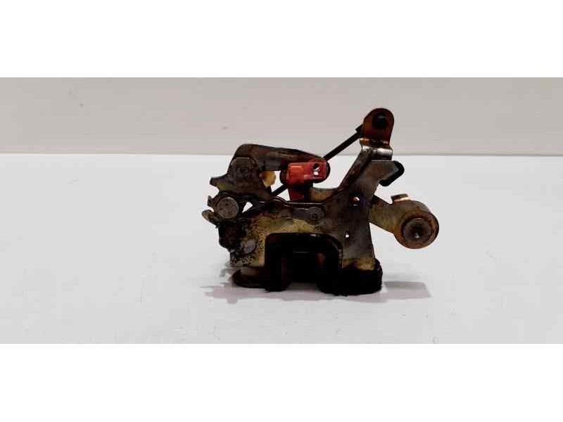 Recambio de cerradura puerta trasera derecha para nissan terrano (wd21) 2.7 td referencia OEM IAM 8250283G00 44838  Recambio de cerradura puerta trasera derecha para nissan terrano (wd21) 2.7 td referencia OEM IAM 8250283G00 44838