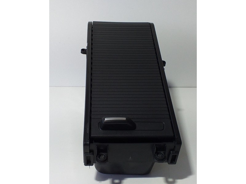 Recambio de guantera para hyundai i40 comfort referencia OEM IAM 846703Z000 75013 R