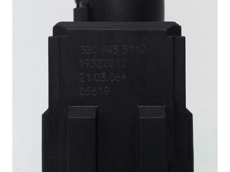 Recambio de sensor para audi a8 (4e2) 3.7 quattro referencia OEM IAM 4B0945511C 57772 