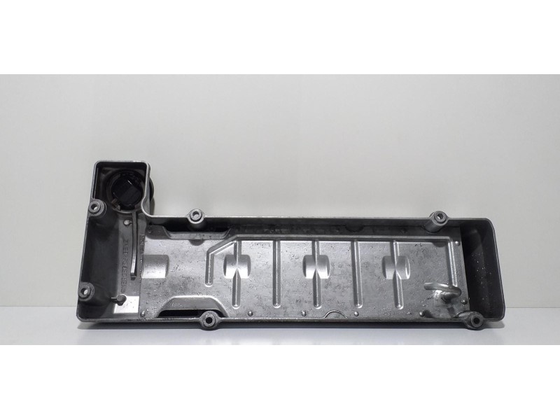 Recambio de tapa balancines para mercedes-benz vito (w638) combi 110 d euro 2 (638.174) referencia OEM IAM A6010161805 57799  Recambio de tapa balancines para mercedes-benz vito (w638) combi 110 d euro 2 (638.174) referencia OEM IAM A6010161805 57799