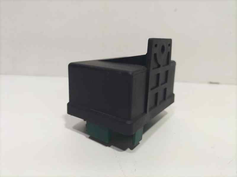 Recambio de caja precalentamiento para peugeot 307 break / sw (s1) 2.0 hdi cat referencia OEM IAM 9639912580 81983 