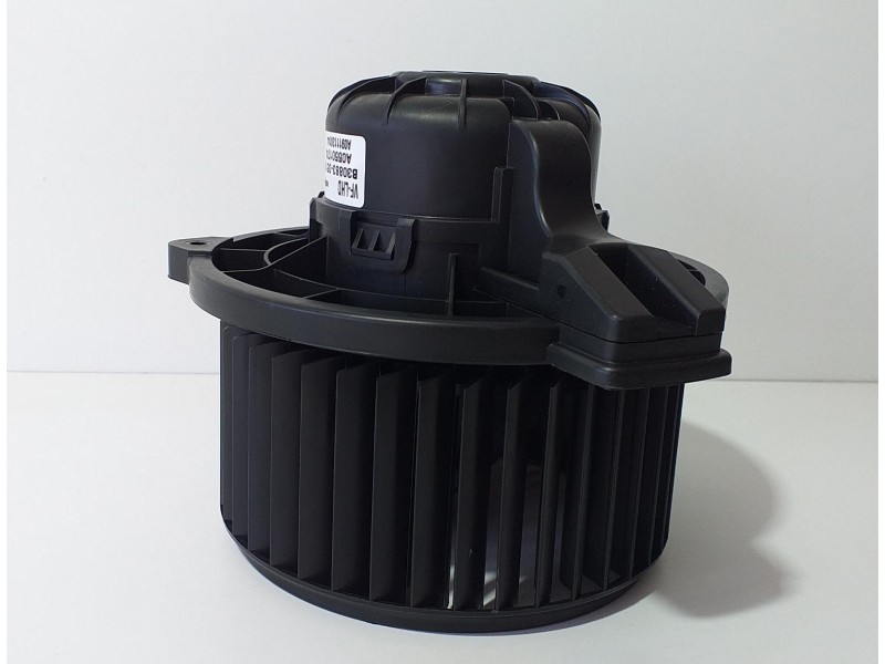 Recambio de motor calefaccion para hyundai i40 comfort referencia OEM IAM A0550174 75031 R