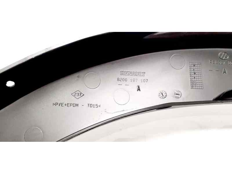 Recambio de aletin delantero izquierdo para opel movano (2004 =>) furgón largo techo elevado l3h2 3.5t referencia OEM IAM 820019