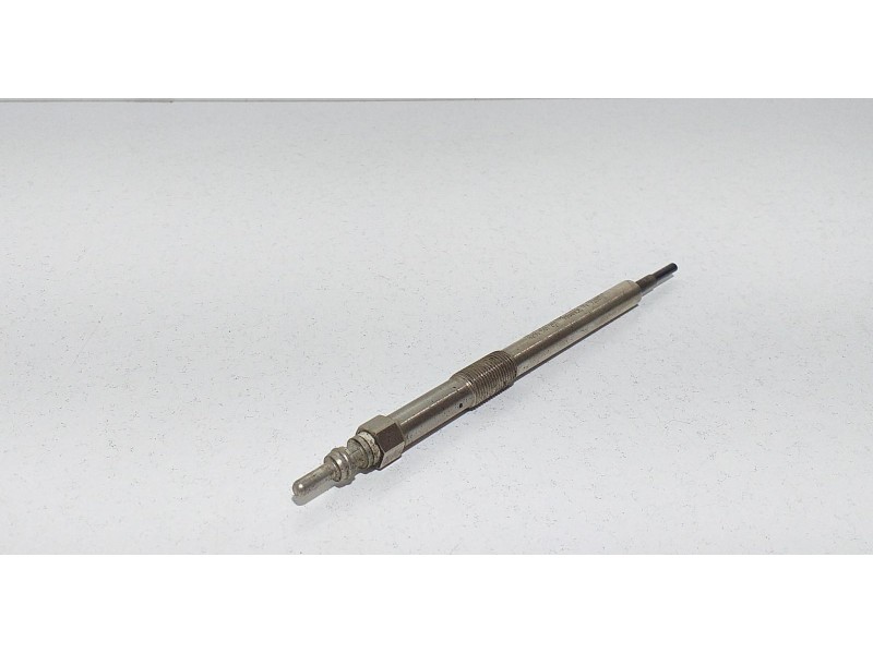 Recambio de calentadores para nissan x-trail (t31) le referencia OEM IAM 8200561251 65702 