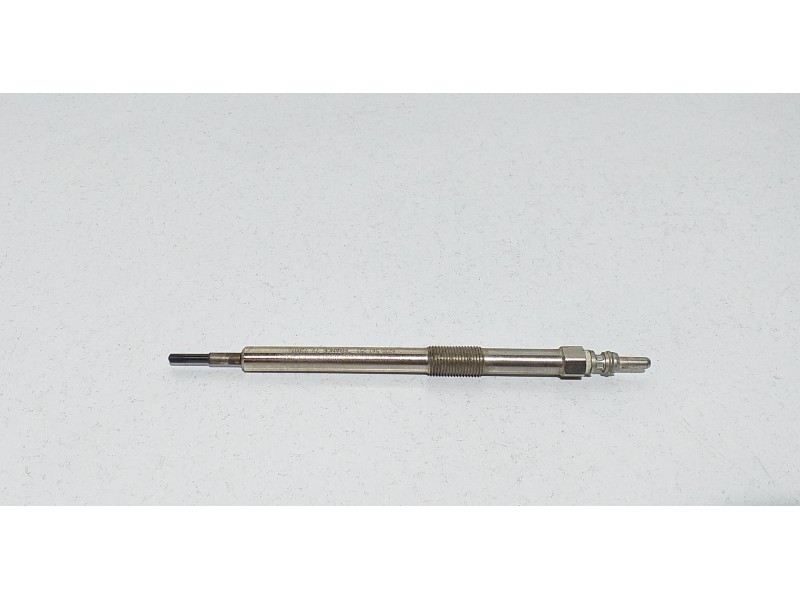 Recambio de calentadores para nissan x-trail (t31) le referencia OEM IAM 8200561251 65703 