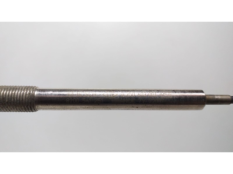 Recambio de calentadores para nissan x-trail (t31) le referencia OEM IAM 8200561251 65705 