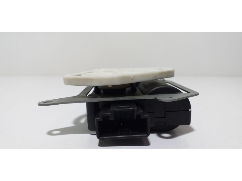 Recambio de motor apertura trampillas climatizador para audi a8 (4e2) 3.7 quattro referencia OEM IAM 4E0820511 57832 