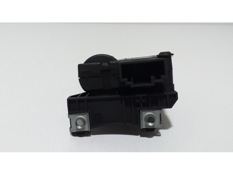 Recambio de motor apertura trampillas climatizador para audi a8 (4e2) 3.7 quattro referencia OEM IAM 0132801319 57833 