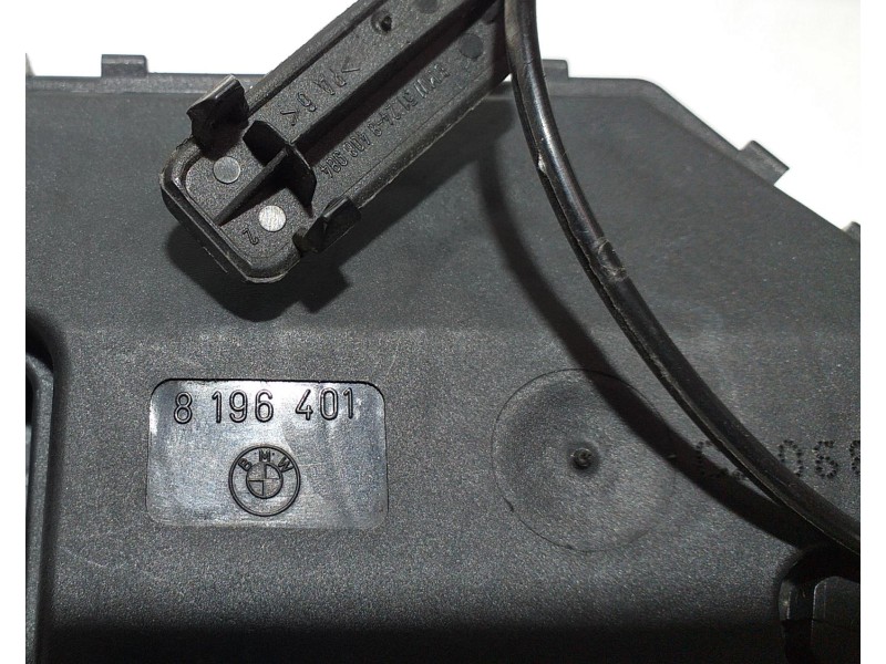 Recambio de cerradura maletero / porton para bmw serie 1 berlina (e81/e87) 120d referencia OEM IAM 8196401 65728 