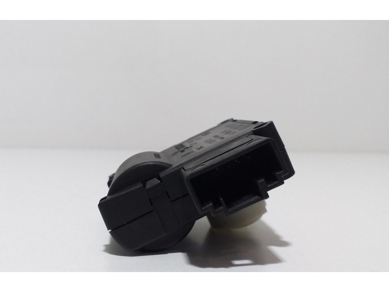 Recambio de motor apertura trampillas climatizador para audi a8 (4e2) 3.7 quattro referencia OEM IAM 4E0820511 57834 