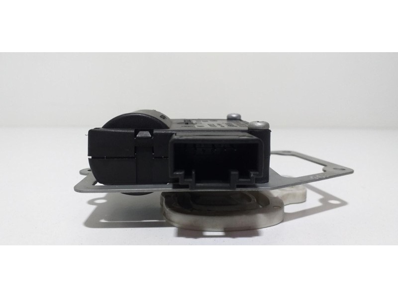 Recambio de motor apertura trampillas climatizador para audi a8 (4e2) 3.7 quattro referencia OEM IAM 4E0820511 57835 