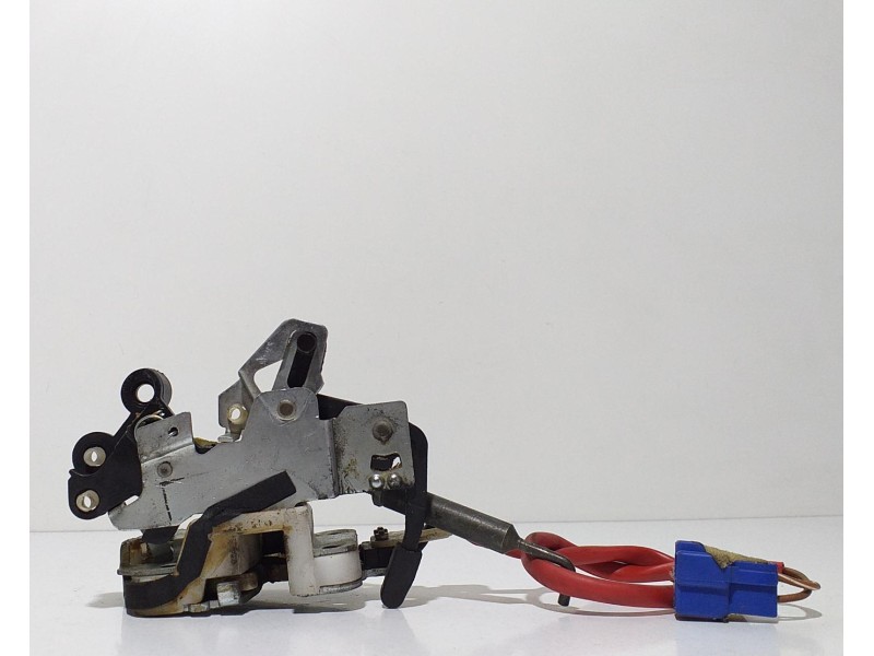 Recambio de cerradura puerta trasera izquierda para tata safari 4x4 referencia OEM IAM S3306 65731 